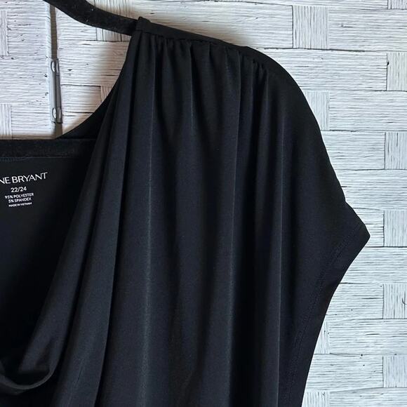 Lane Bryant blouse cow Nick black blouse, minimalist career wear plus size - Picture 3 of 9